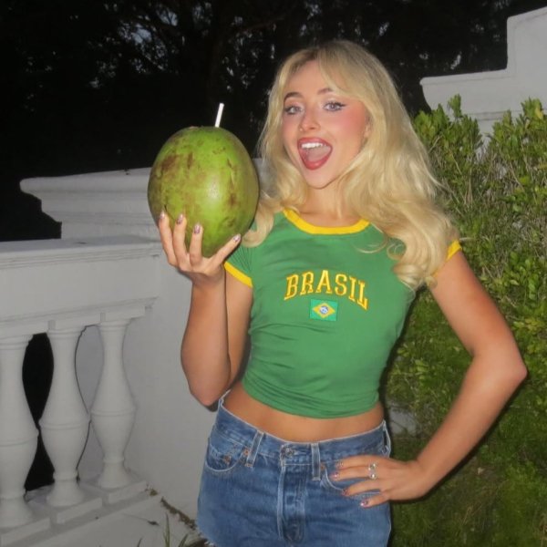 Descobrimos todos os segredos do cabelo da Sabrina Carpenter