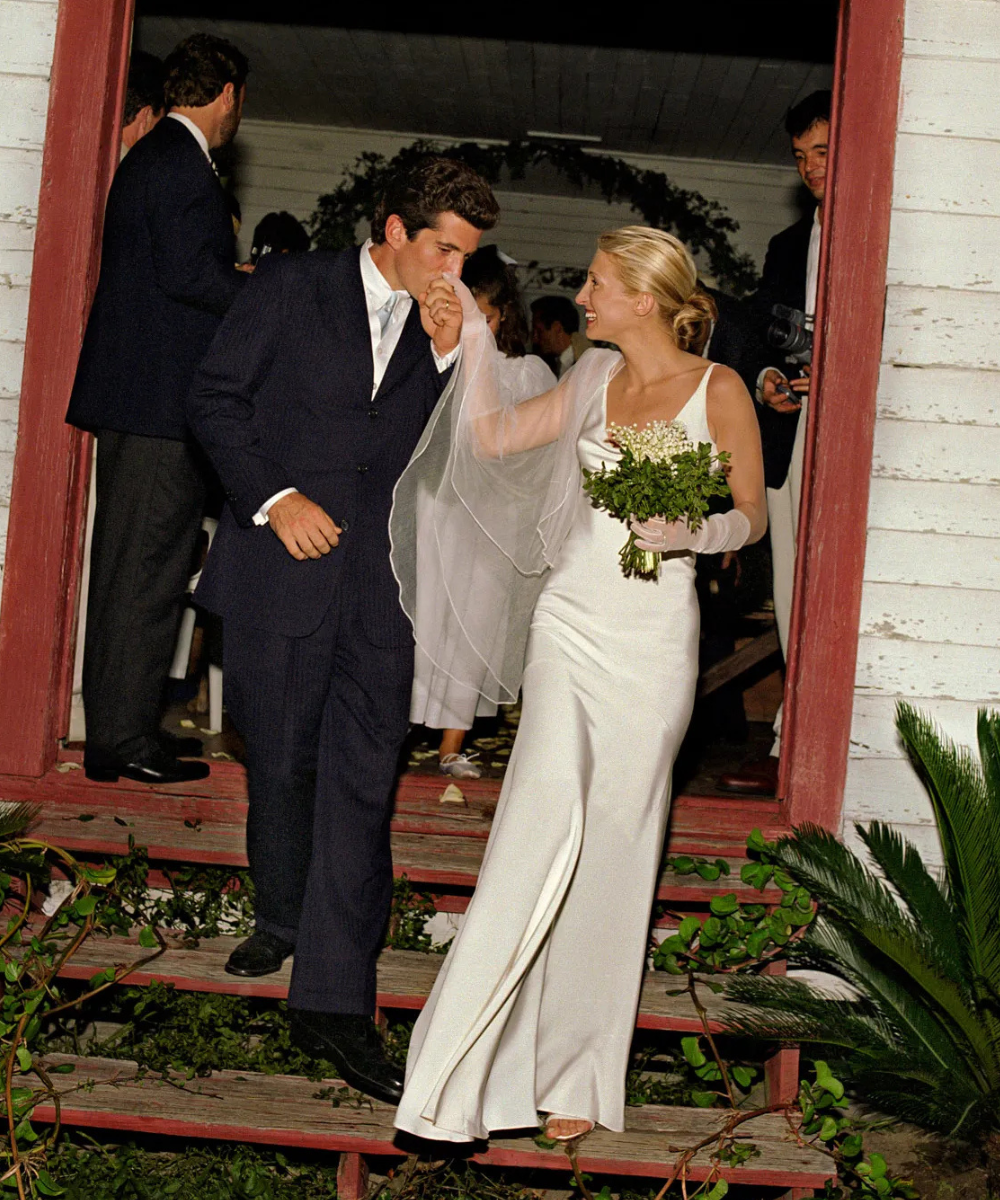 vestido de casamento de Carolyn Bessette