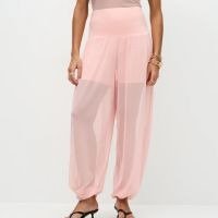 Calça Aladim com Transparência e Forro Curto Rosa