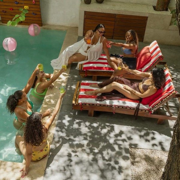 Porque você deveria ser fã das suas amigas