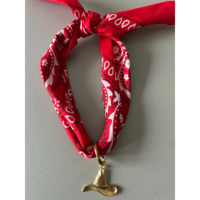 Colar Bandana Com Pingente