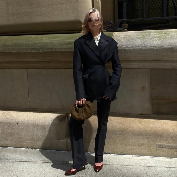 Te ensinamos a usar look all black como uma verdadeira fashionista