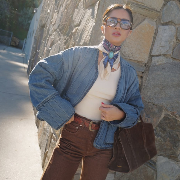 O lenço com pingente é o acessório do momento para deixar seus looks estilosos