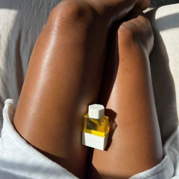 Como usar óleo corporal do jeito certo e manter a pele sempre hidratada