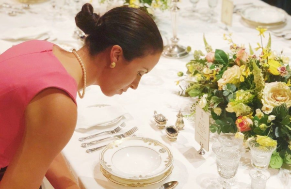 STEAL THE LOOK - COMPORTAMENTO - Porque as pessoas estão falando tanto sobre regras de etiqueta?