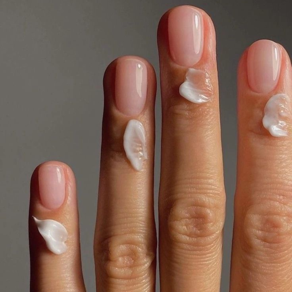 Tudo o que você precisa ter no seu nécessaire de unhas