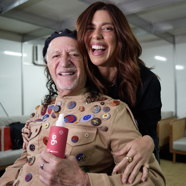 GE Beauty assina os cachos de Alceu Valença na turnê