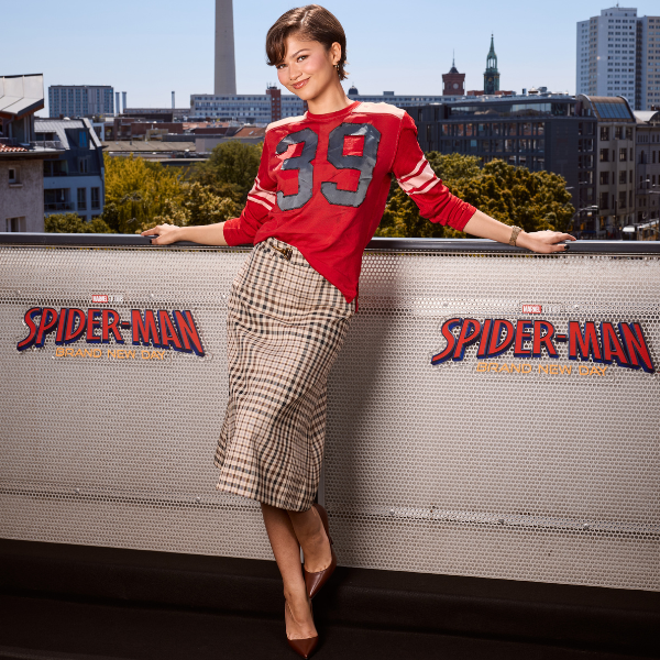 Todos os looks da Zendaya na premiere de Homem-Aranha