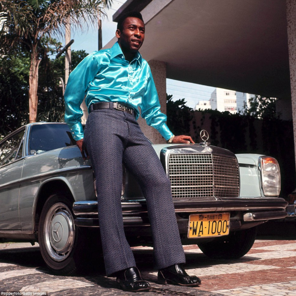 Da Vila Belmiro ao Studio 54: a era de ouro do estilo de Pelé