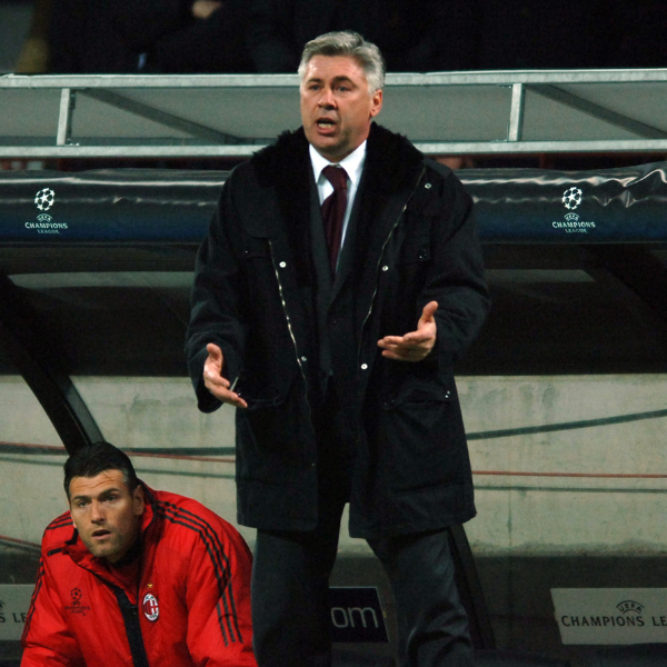 Terno, sobretudo e Copa do Mundo: o raio-x do estilo de Carlo Ancelotti