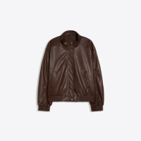 Jaqueta Oversized em PU com Martingale no Ombro Marrom