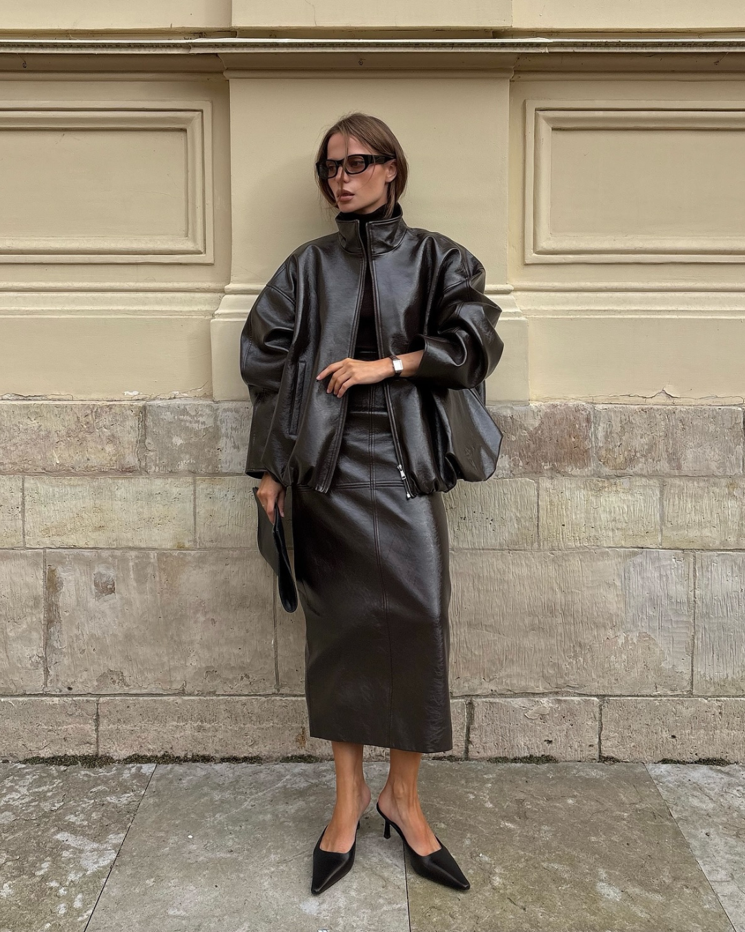 looks com saia de couro para se inspirar e usar muito no inverno ...