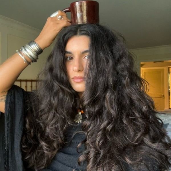 Máscaras para cabelo volumoso: as melhores opções para cuidar dos fios 