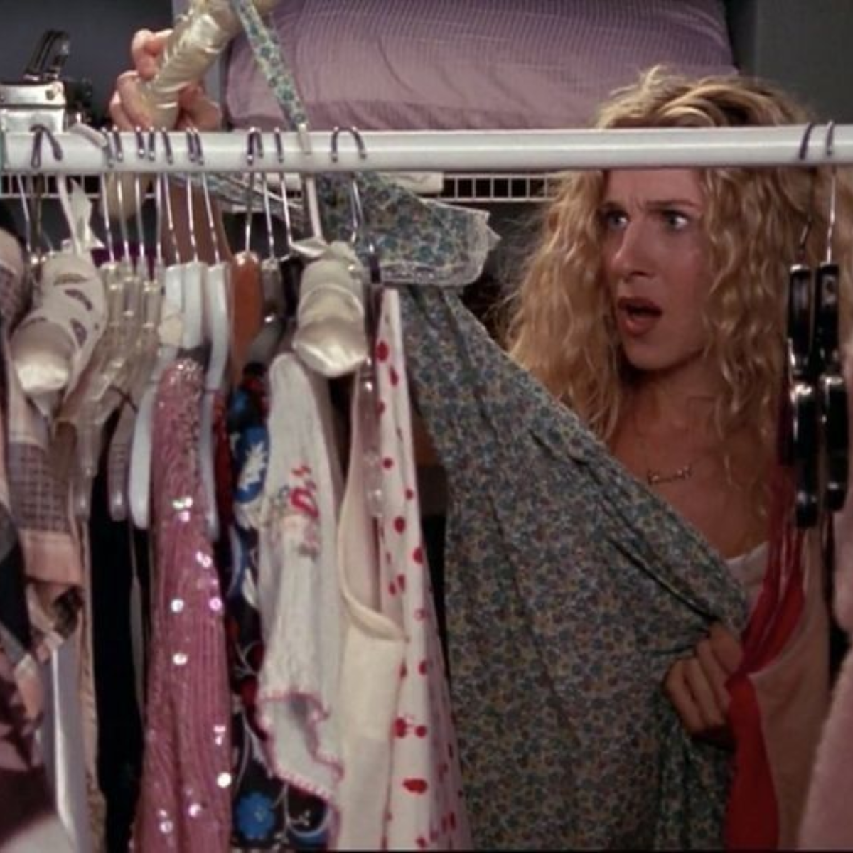 Espelho, cor e planta no closet: o que funciona e o que atrapalha a energia, segundo Feng Shui
