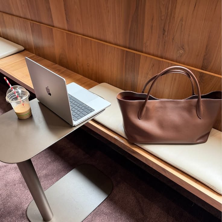 Bolsas para trabalhar: 6 modelos que são práticos e estilosos