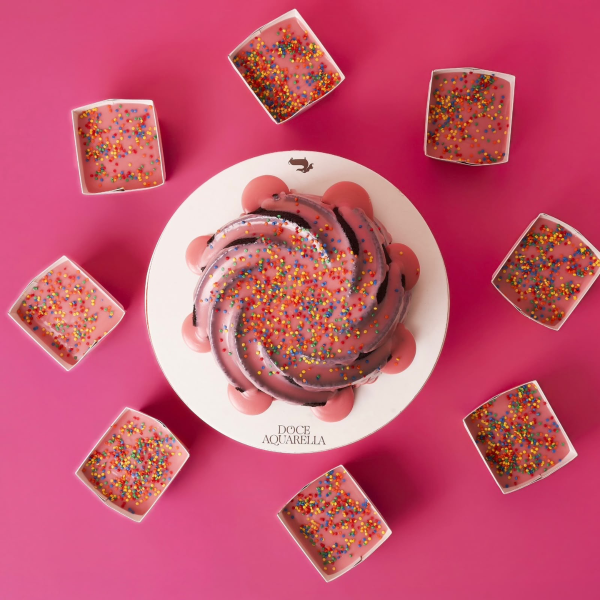 Doce Aquarella resgata sabor de infância em novo bolo com NESQUIK®